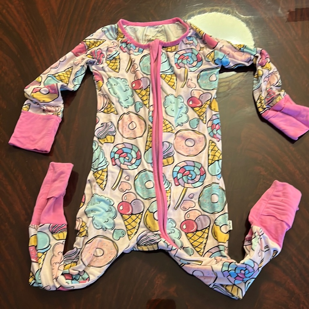 Lil sleepies sweet treat donuts ice cream magenta onesie pajamas one piece 6-12m